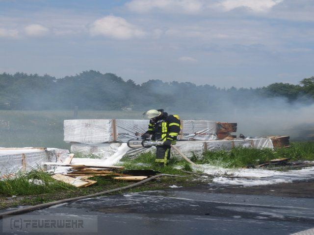 Kraftfahrzeugbrand groß (FK2)